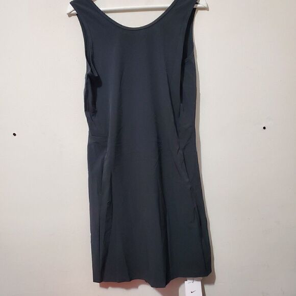 Nike Golf Women's Sz Medium Dri-FIT Sleeveless Golf Dress Black DH2437 010 NWT - Picture 2 of 15